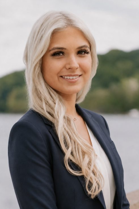 Chloe Voss — Operations Manager at Platform Scale Partners